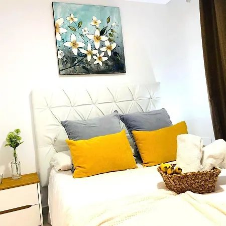 아파트 Wonderful And Young Triplex Playa Americas 플라야데라스아메리카스