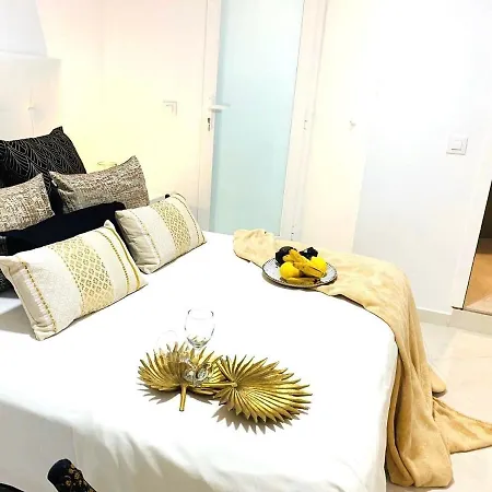 아파트 Wonderful And Young Triplex Playa Americas 플라야데라스아메리카스